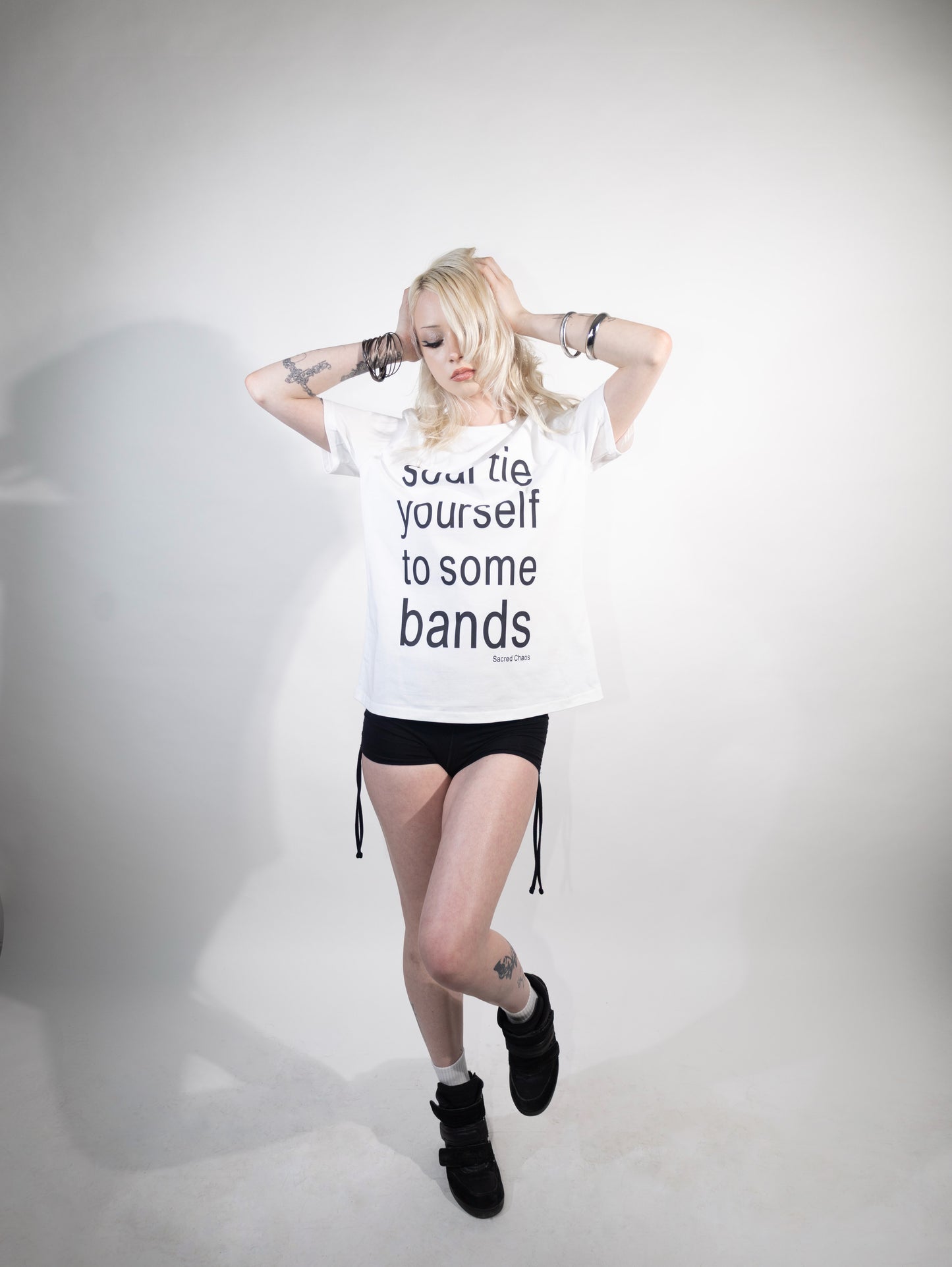 SOUL TIE YOURSELF TO SOME BANDS! (white)
