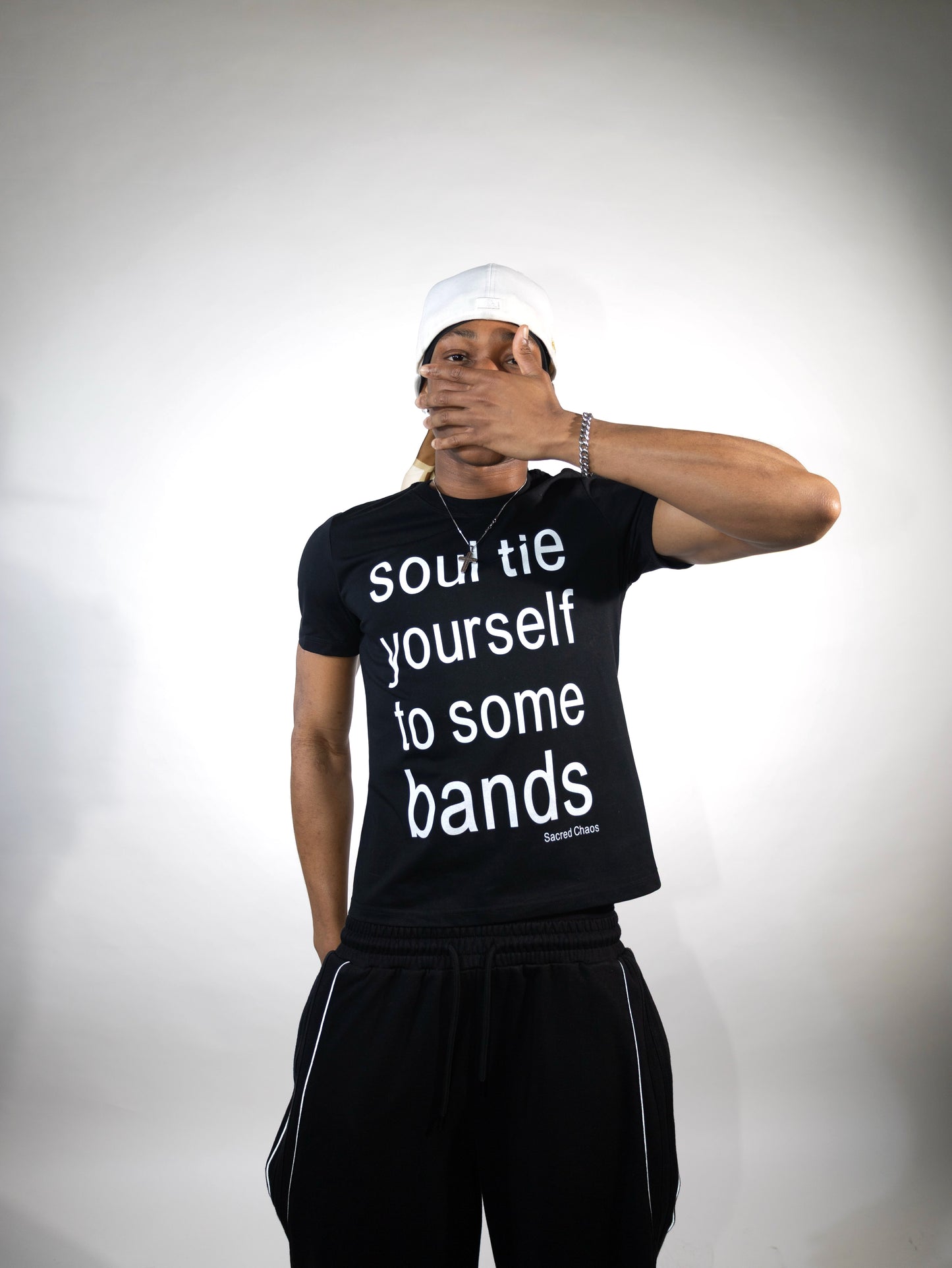 SOUL TIE YOURSELF TO SOME BANDS! (black)